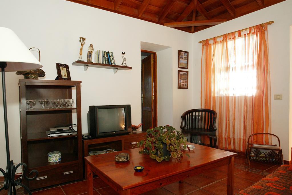 Vila Atilio Puntallana Pokoj fotografie