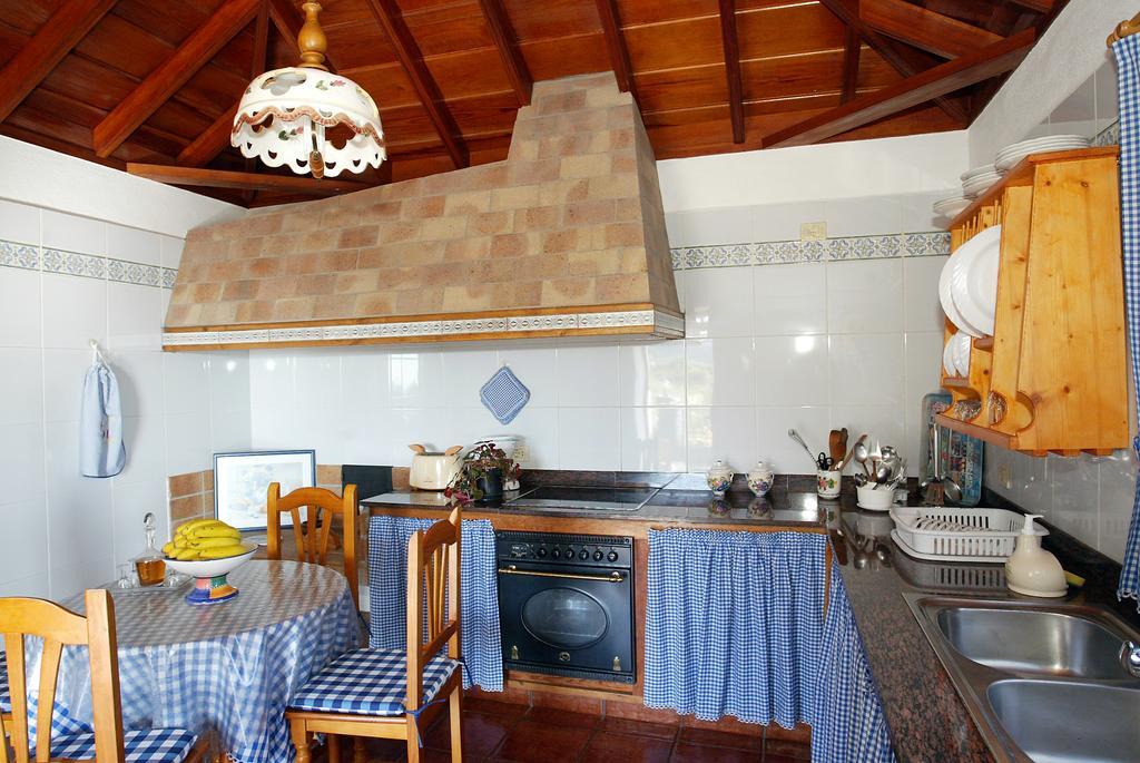 Vila Atilio Puntallana Pokoj fotografie